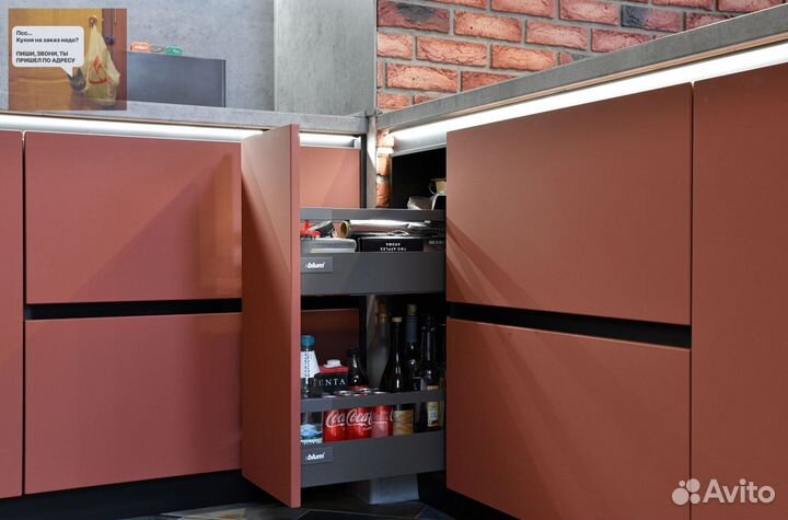 Кухонный гарнитур угловой