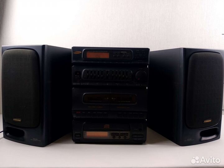 Музыкальный центр Samsung MAX-335 stеreо. Ретро