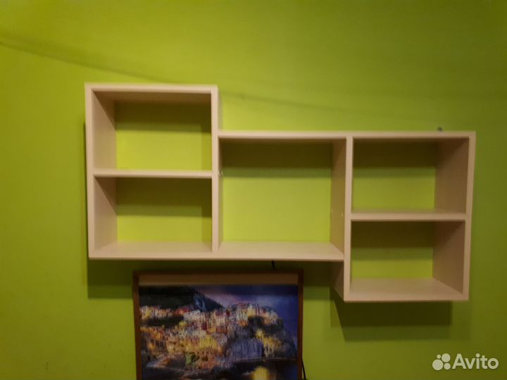 Книжные полки навесные