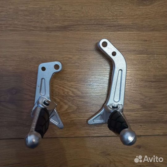 Задние подножки KTM