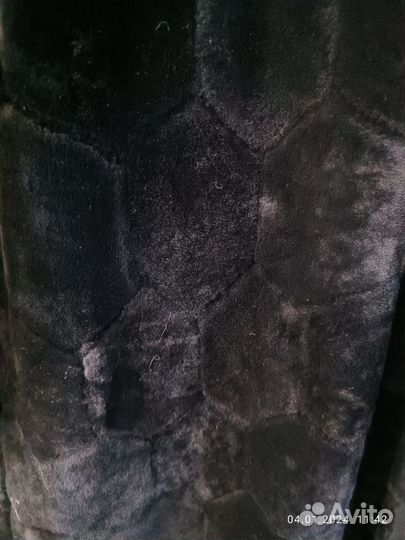 Шуба цигейковая женская и мужской полушубок