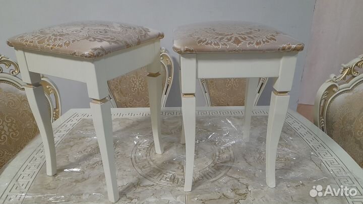 Табурет деревянный новый кухня-столовая