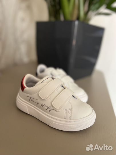 Tommy hilfiger кеды 25