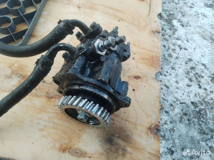 Насос гура исузу 4HK1/Isuzu 4HK1-T/2ух контурный