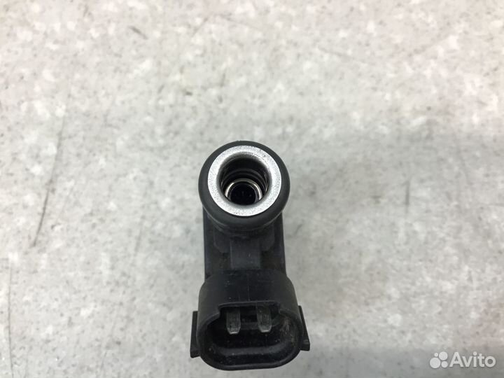 Форсунка инжекторная электрическая VW Polo (Sed RU