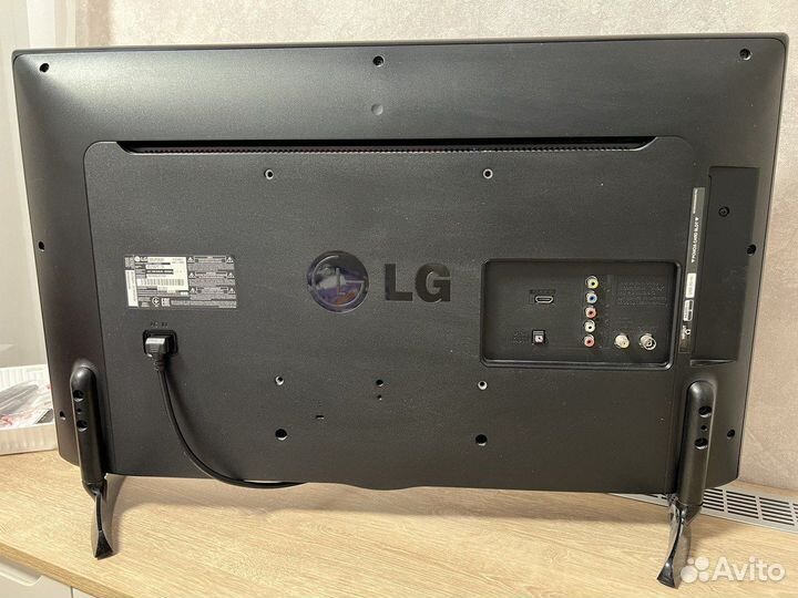 Телевизор LG LED 32 дюйма