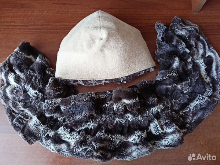 Шапка с шарфом женская