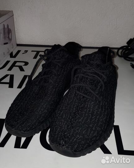 Кроссовки Yeezy boost черные 44