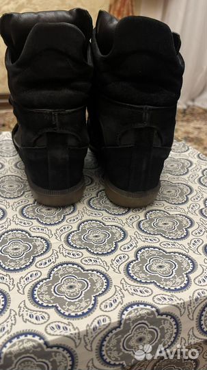 Кроссовки сникерсы 39