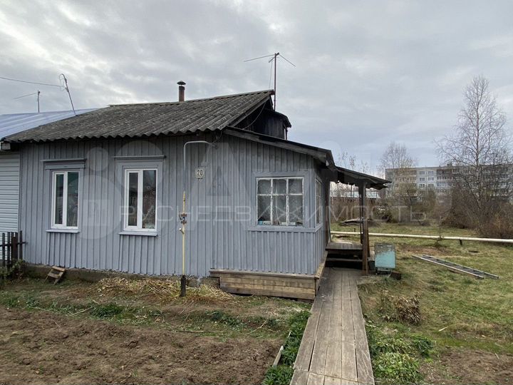 Дом 32,3 м² на участке 5,9 сот.