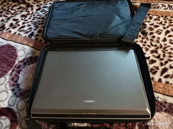 Ноутбук Asus A7U