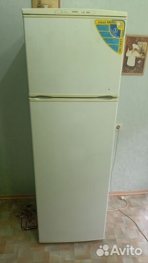 Рабочий двухкамерный холодильник Nord