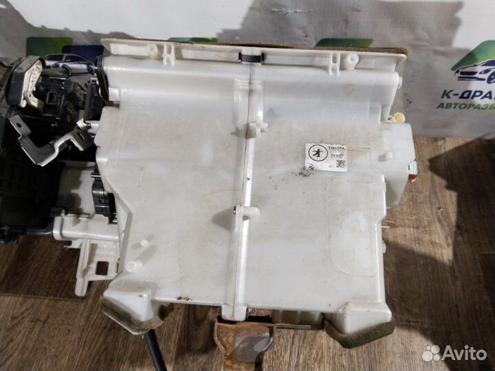 Корпус отопителя Toyota Mark Ii седан 2003