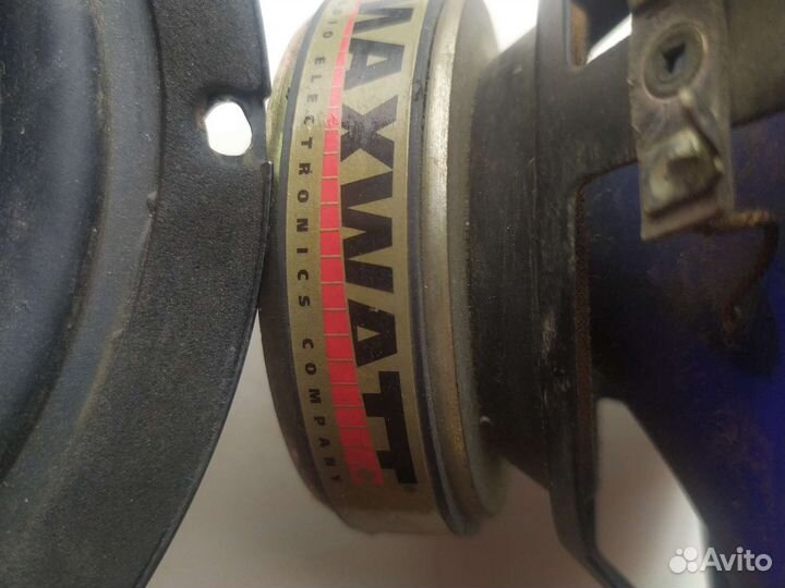Динамики на авто maxwatt