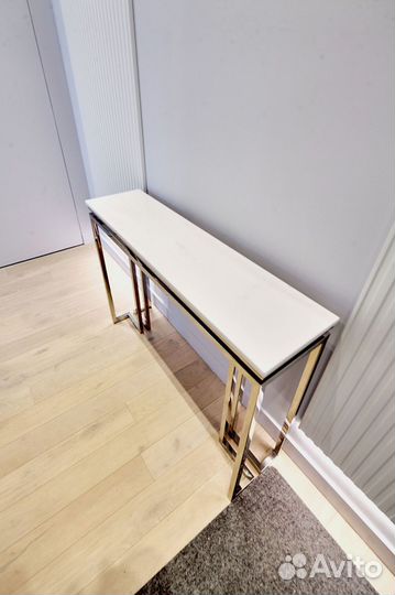 Дизайнерские консоли для дома под заказ