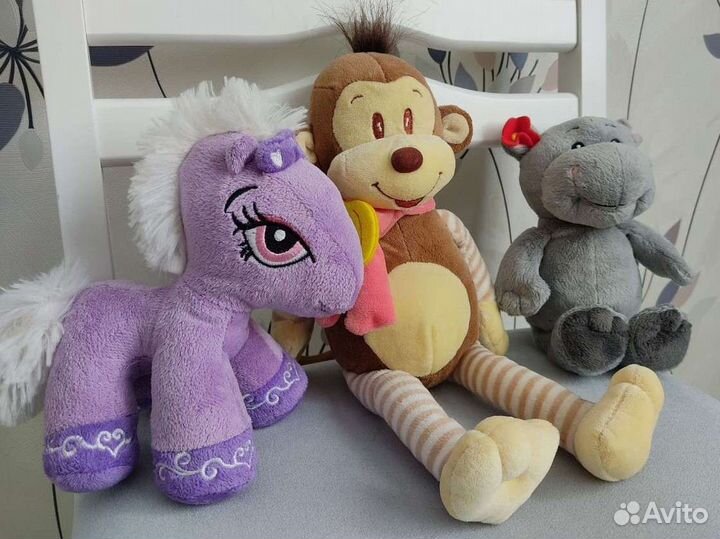 Мягкие игрушки для малышей. Цена за три штуки