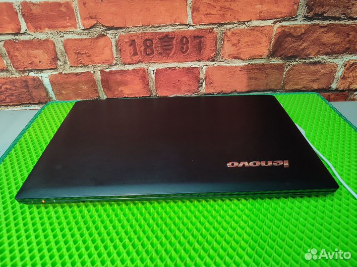 Lenovo B560 - Core i3 \ 3 Озу \ 250 HDD