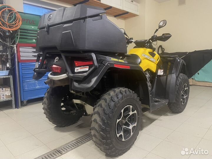 Квадроцикл BRP 800