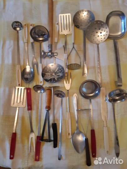 Кухонная утварь времен СССР и много разного