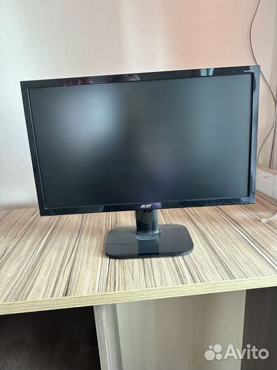 Монитор 22 дюйма