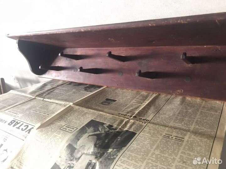 Старинная вешалка-полка