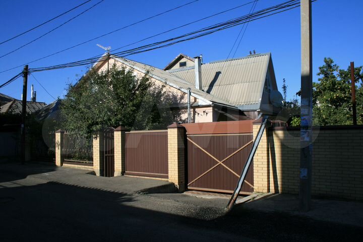 Дом 177 м² на участке 4,5 сот.