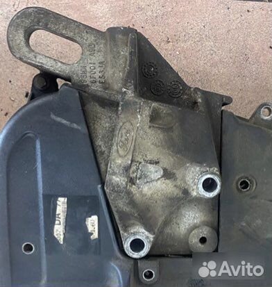 Кронштейн двигателя Ford Fusion