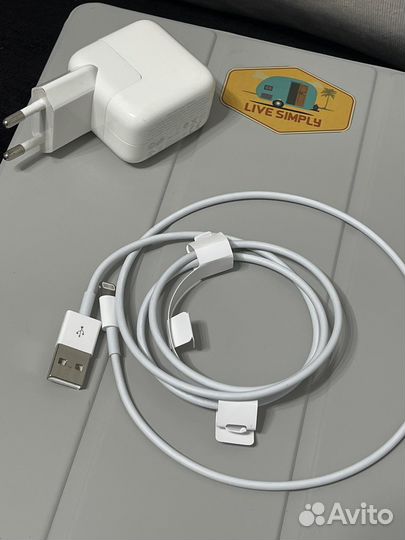 iPad 5 2017 в идеальном состоянии