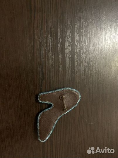 Брошки из бисера