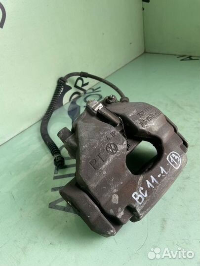 Суппорт передний левый Volkswagen Touareg 7L