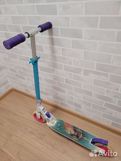 Самокат reaction 145