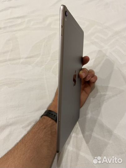 iPad pro 9.7 (2016) 128gb wifi+cellular