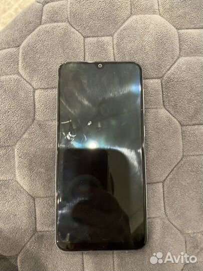 Samsung Galaxy A50, 4/64 ГБ