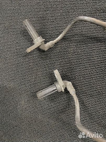 Датчик ABS передний правый Mercedes Benz W212