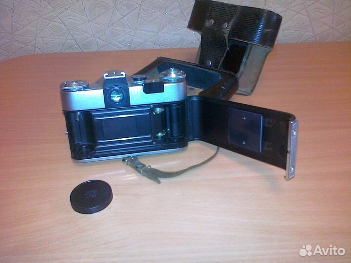 Продаю фотоаппарат Зенит Е