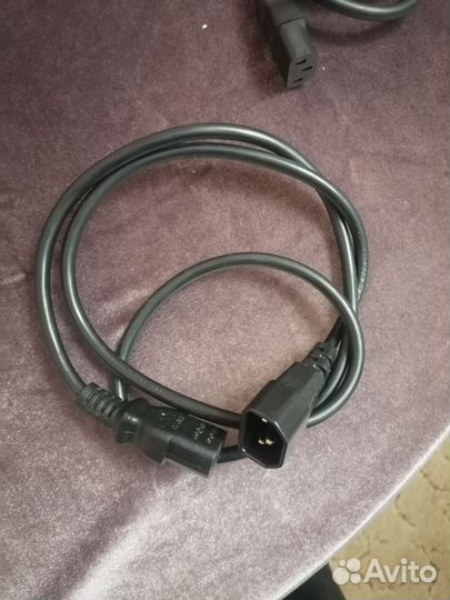 Кабель для компьютера