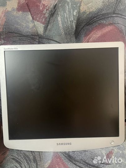 Монитор Samsung