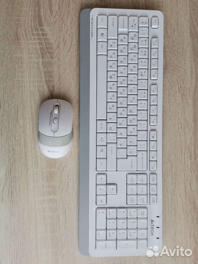 Беспроводная клавиатура и мышь