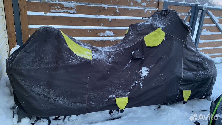 Продам снегоход Stels