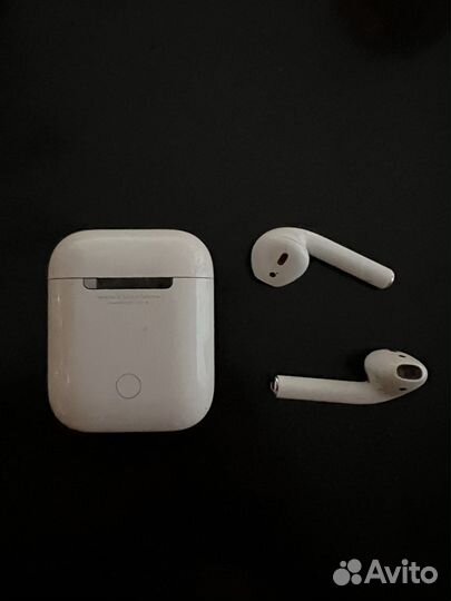 Беспроводные наушники apple airpods