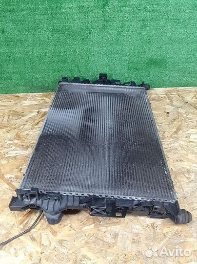 Радиатор охлаждения двигателя Ford Mondeo 4 2012