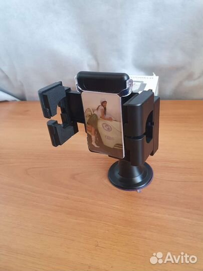 Универсальный держатель для телефона Windshield