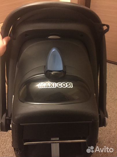 Автомобильное кресло-переноска Maxi-Cosi