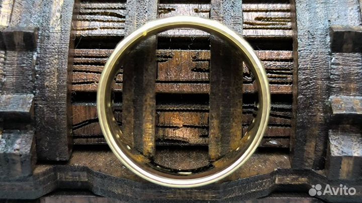 Золотое кольцо с Бриллиантами 585 пробы массой 7.6