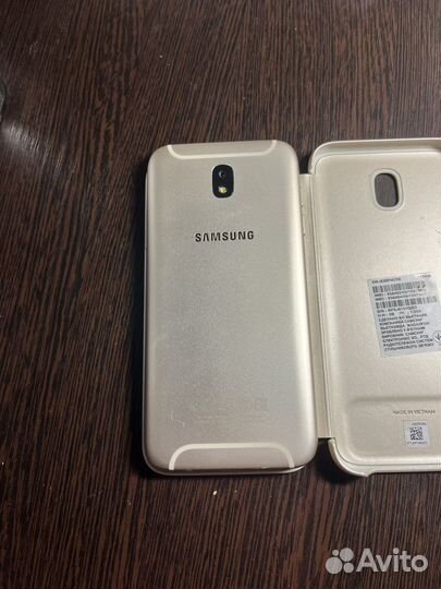 Телефон Samsung galaxy j5
