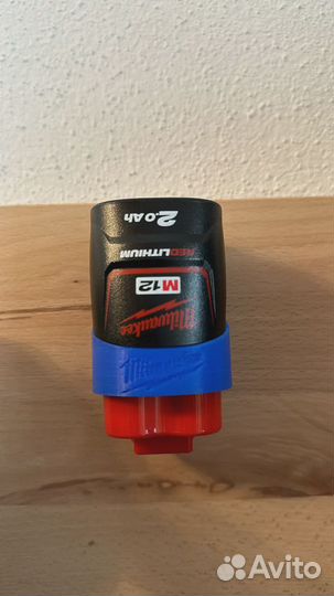 Держатель аккумуляторной батареи Milwaukee 12V 2.0