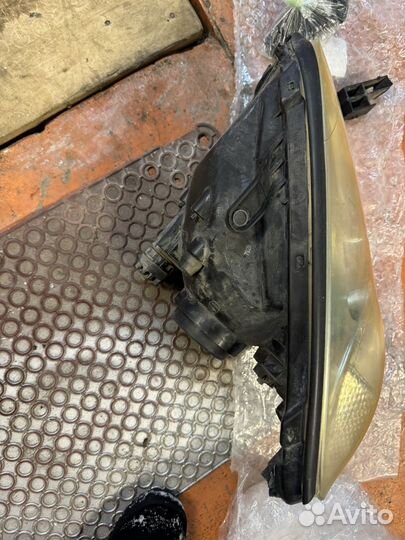 Фара toyota rav 4
