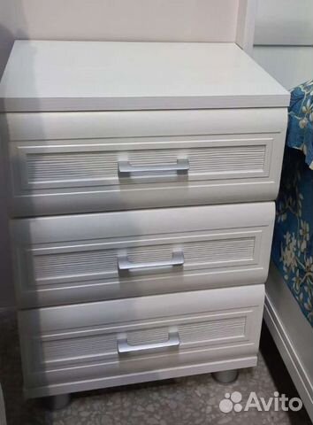 Тумба прикроватная