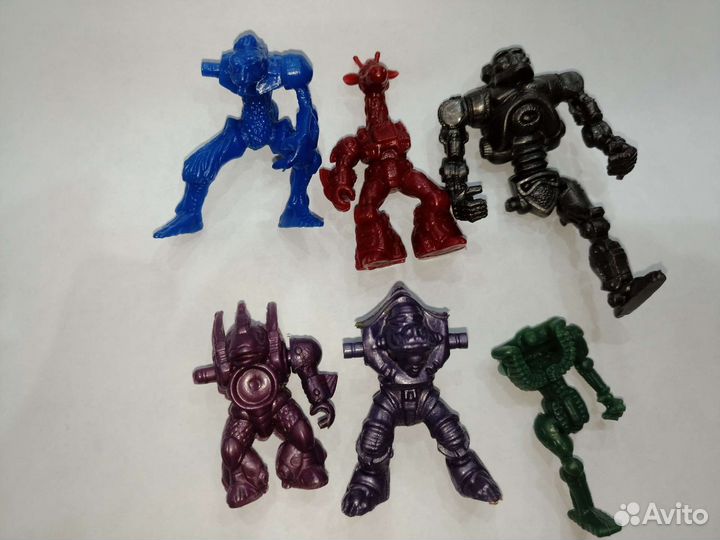 Игрушки солдаты-звери, киборги из 90-х