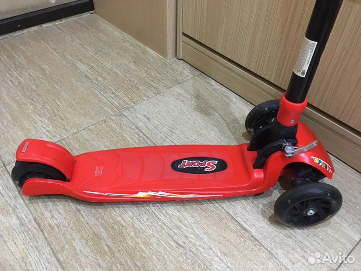 Самокат детский трехколесный